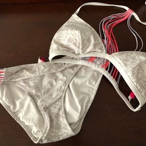 Victoria’s Secret bikini set